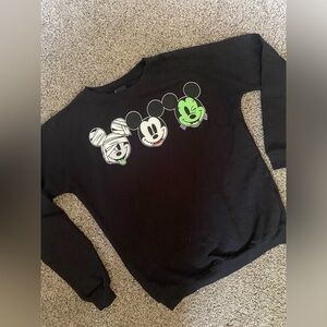 Disney Halloween Mickey Mouse sweatshirt